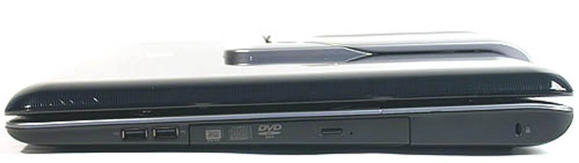 Two USB2.0 ports and the HD DVD drive on this side of the notebook. Our engineering sample does not have the HD DVD drive included and a typical Super Multi DVD burner replaces it. There's even a Kensington lock.