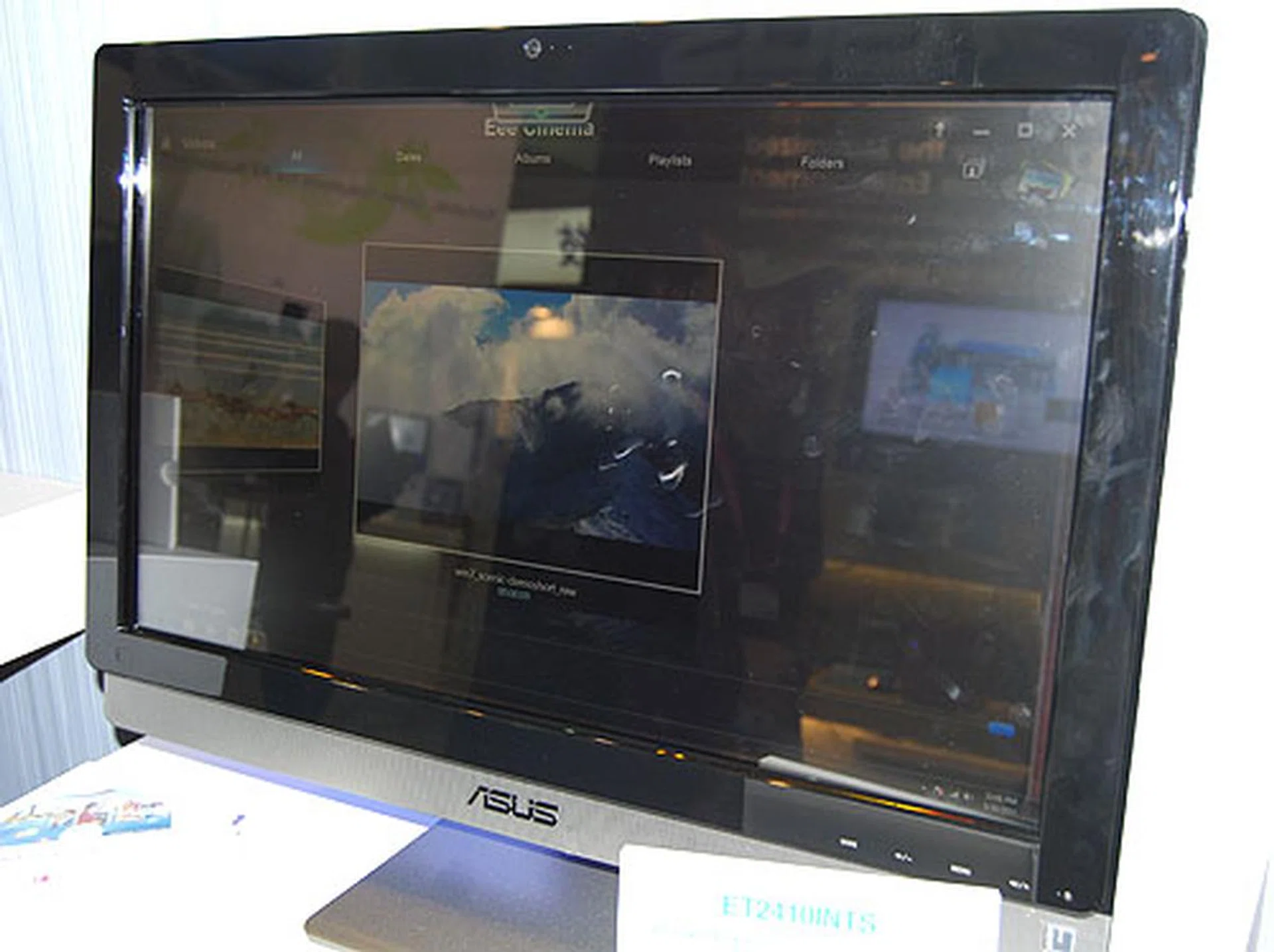 This 23.6-inch ASUS ET2410INTS AIO has a full HD display along with a Core i5-2400S processor and an NVIDIA GTX540M graphics chip. A Blu-ray drive is present and USB 3.0 ports are available.