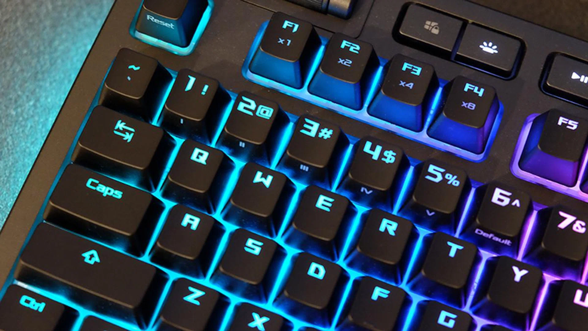 ASUS ROG Strix Flare