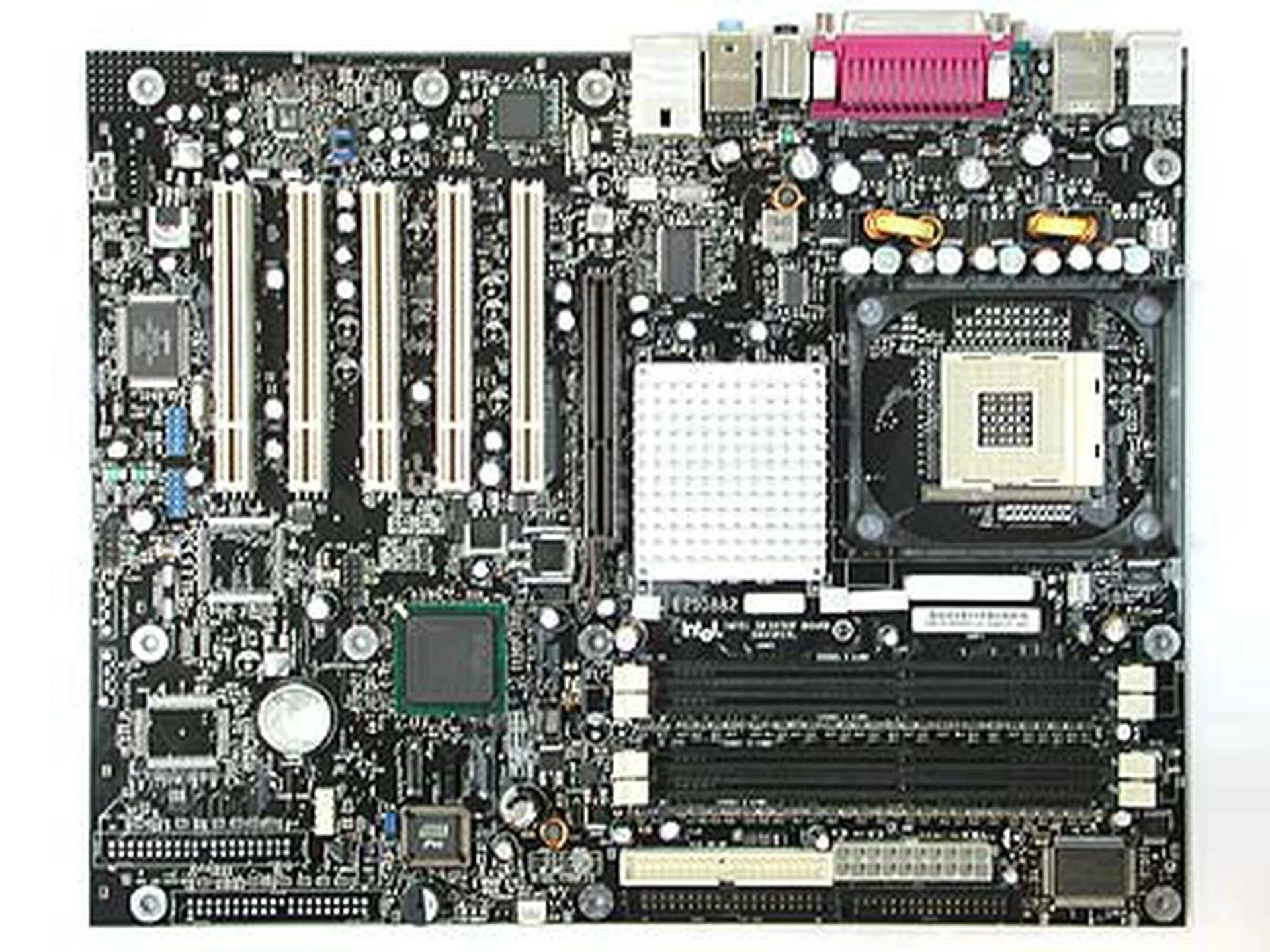 The Intel Desktop Board D865PERL.