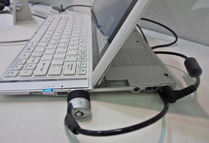The HDMI port is next to the cable lock. One of its USB 3.0 ports is covered by the lock. We also see an audio out port next to its second USB 3.0 port.
