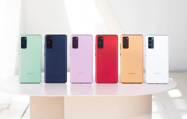 Samsung Galaxy S20 FE.