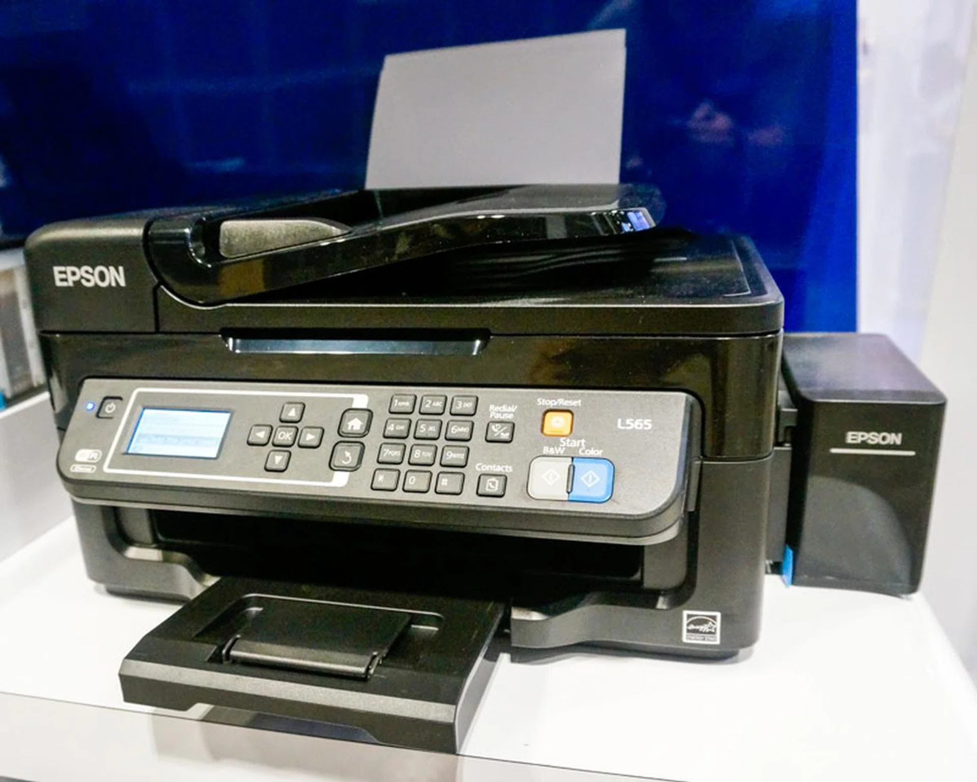 The Epson L565 is another Wi-Fi enabled AIO Ink Tank Printer. It also prints at 33/15ppm (Mono/Color), supports Epson iPrint, and uses Epson’s Low Cost High Yield Ink Bottles for cost effective printing. It also has an LCD display for easy selection of functions. This is going for a show special of $359 (usual price $399), and comes with $20 of NTUC vouchers and a free trolley. Register online for a total of 2 years warranty.