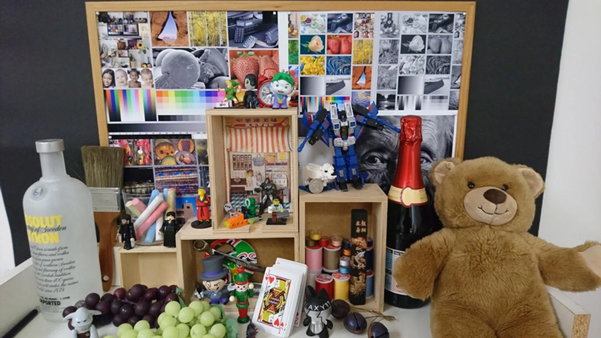 Auto settings, 8 megapixels (camera default). Click to see full-res image.