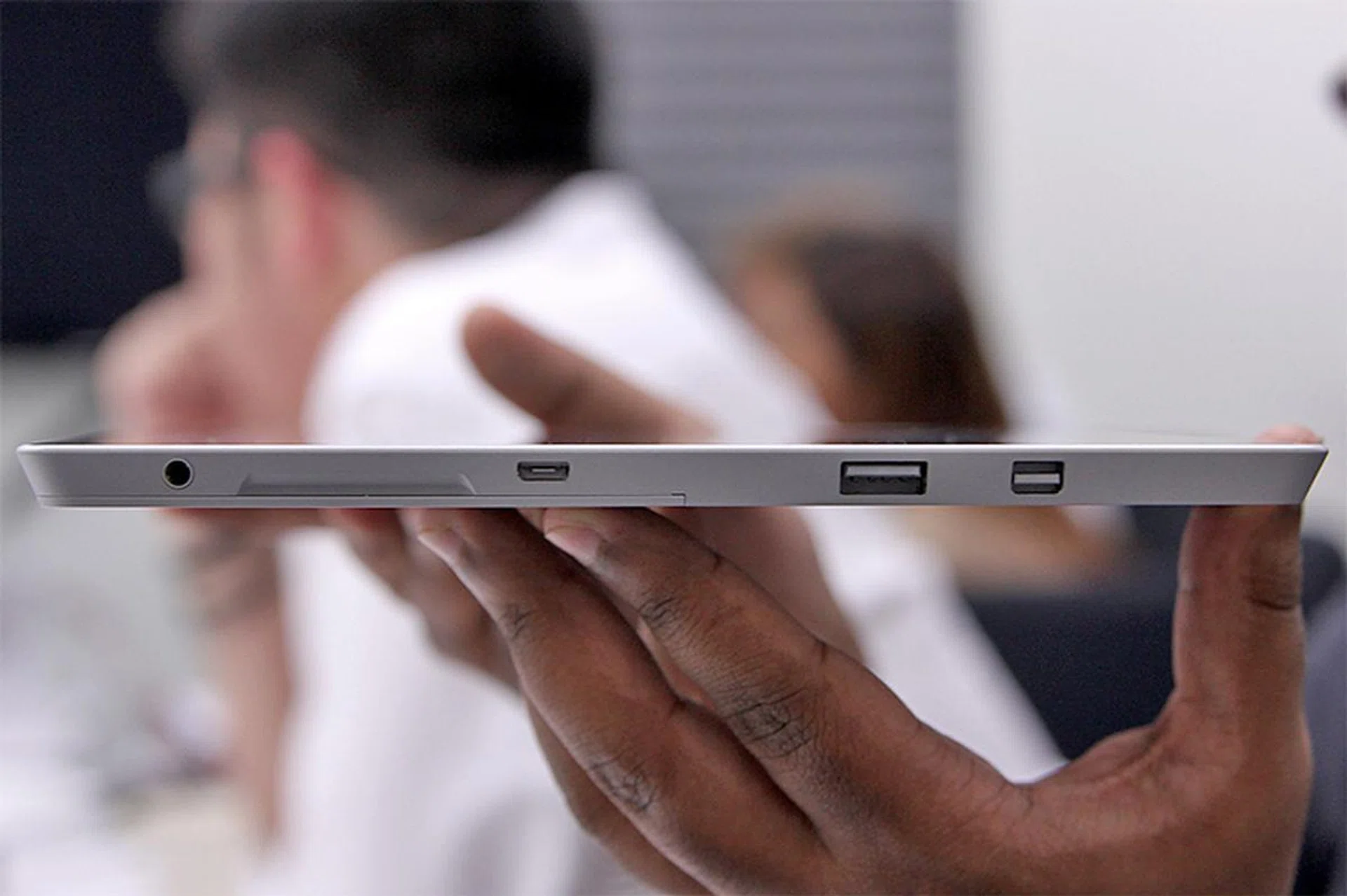 At just 8.7mm, the Surface 3 is the thinnest Surface yet. Ports-wise, starting from the left, you'll find a 3.5mm audio jack, a micro-USB charging port, a full-size USB 3.0 port, and finally, a mini-DisplayPort for video output.