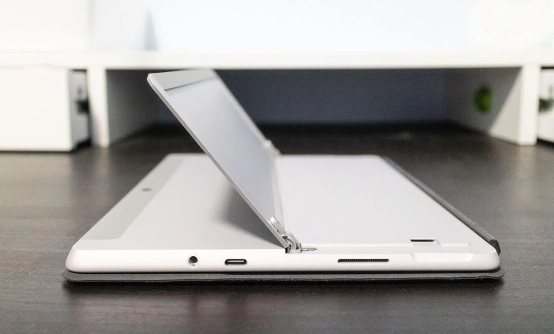 Wherever you plan to use the Surface Go, the kickstand is really accomodative to get the best out of it.