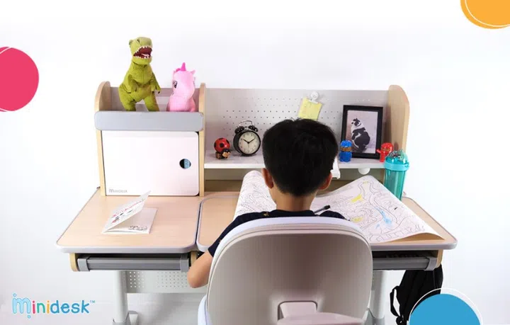The electric Minidesk. (Image source: Omnidesk)