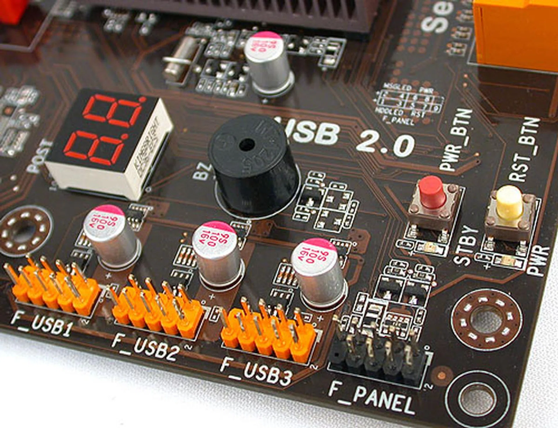 An LED indicator for boot up status along with power and reset buttons show that these features are almost standard issue among manufacturers nowadays. 