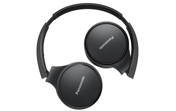 The RP-HF410B headphones fold down for easy storage.