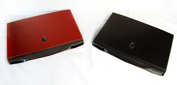 The Dell Alienware M17X R3 is available in Nebula Red and Stealth Black variants.