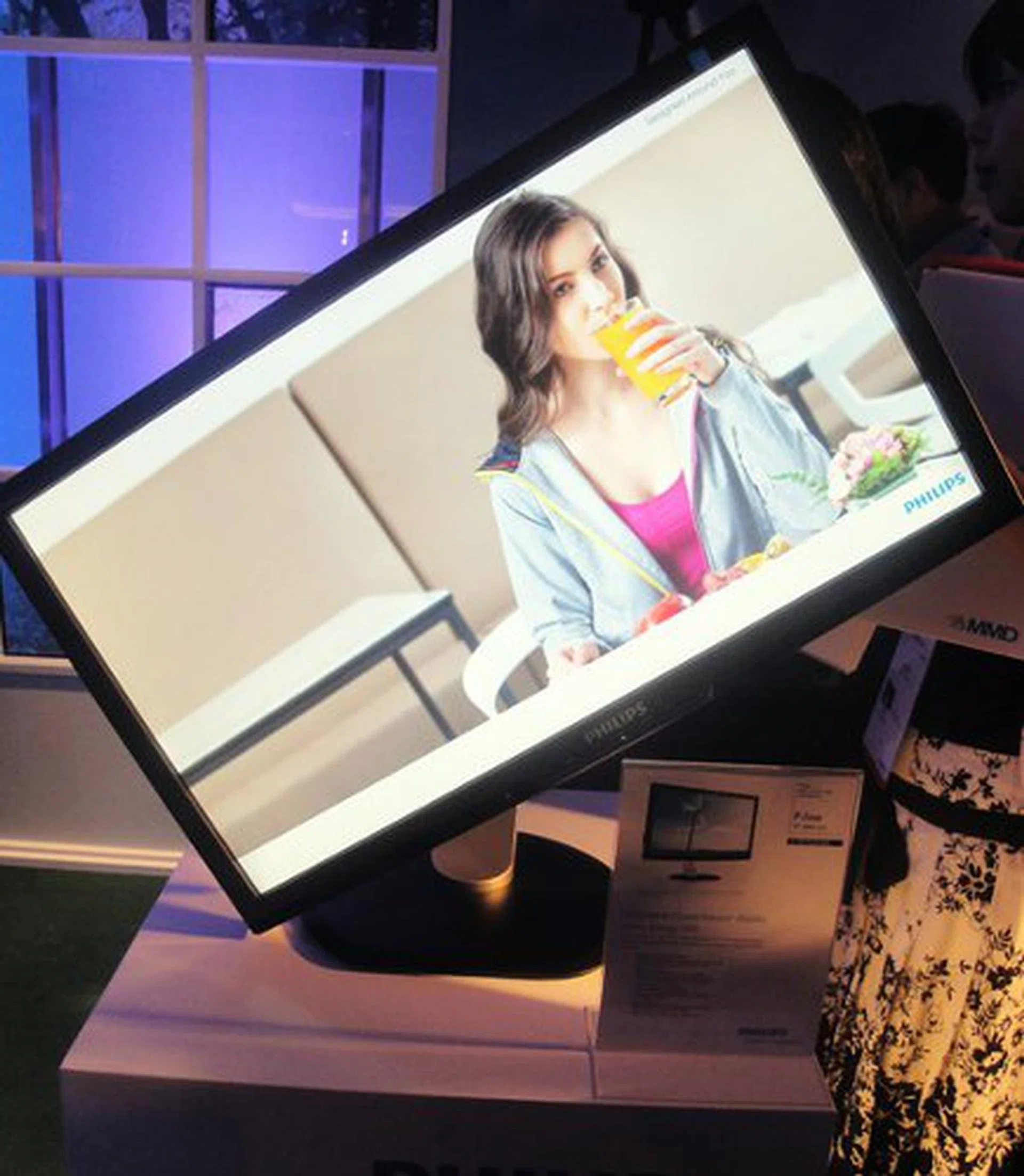 You can easily tilt and swivel to get an ideal viewing angle. The 27-incher has a 110mm height adjustment.