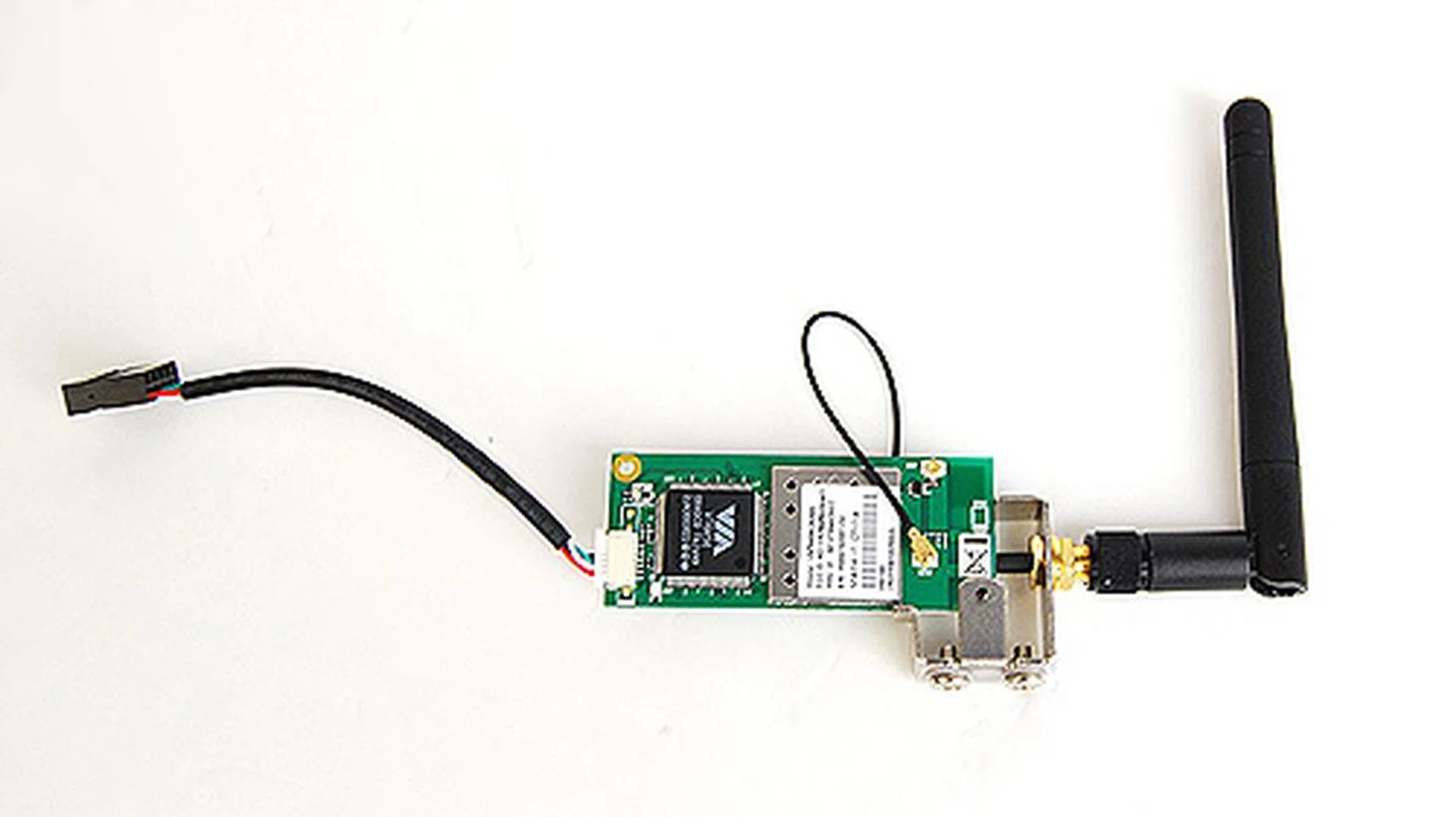 As its name suggest, the board comes with an optional wireless module, enabling WiFi connection and is made possible by a single VIA VT6656 Wireless LAN controller chip.