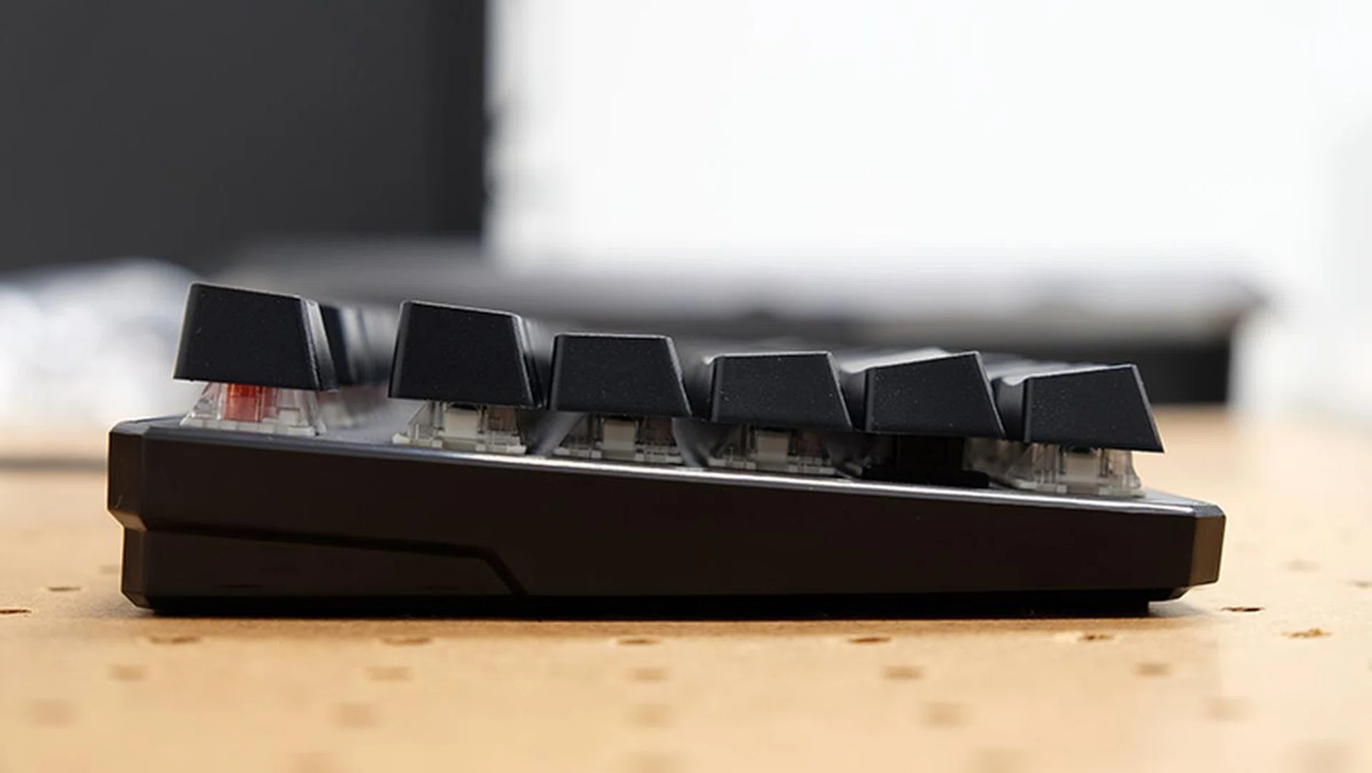 Tecware Phantom Elite