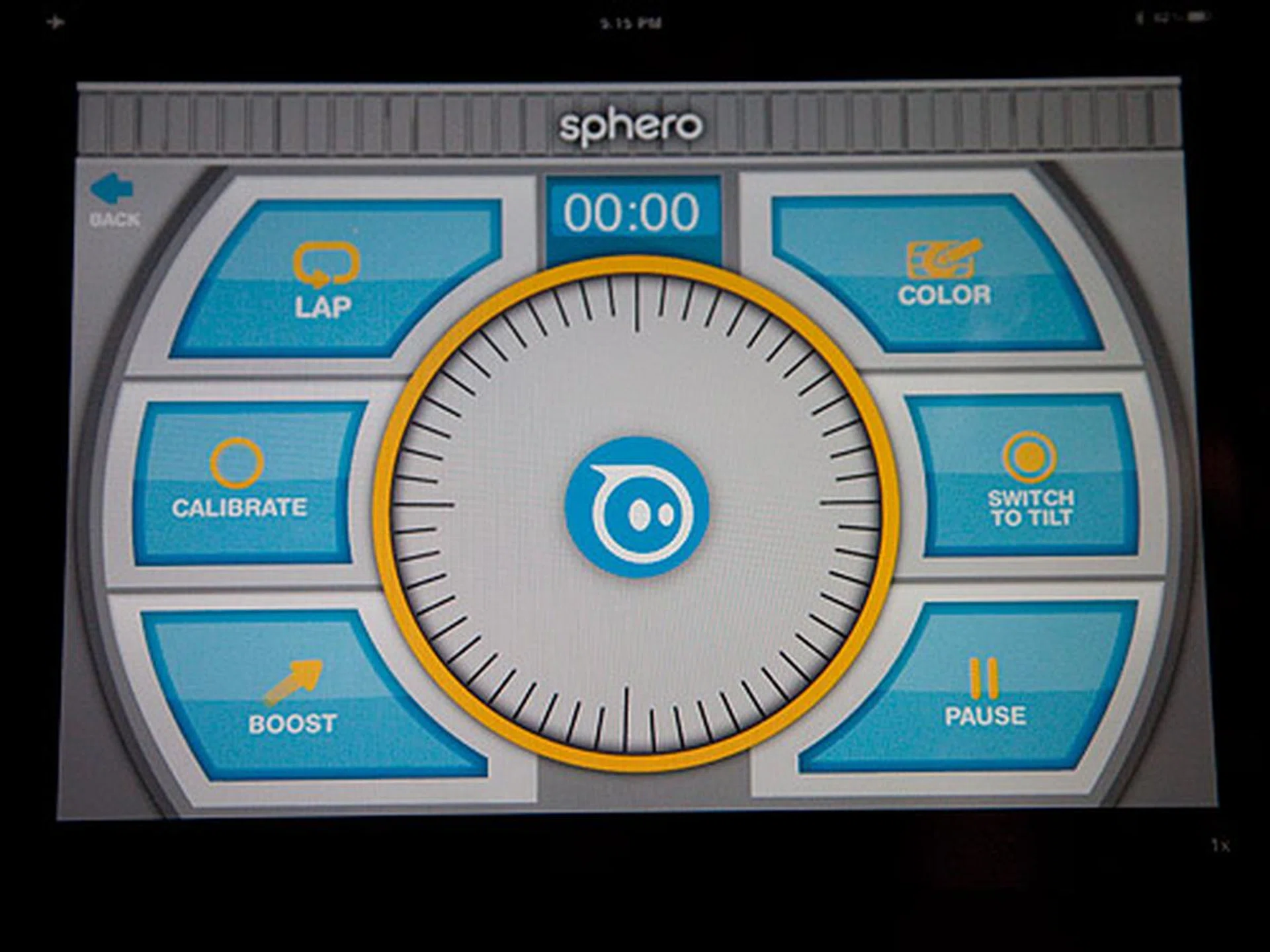 Sphero balls are controlled using an app on the iPhone, iPod Touch or iPad. The touch control panel makes navigation very easy and responsive.