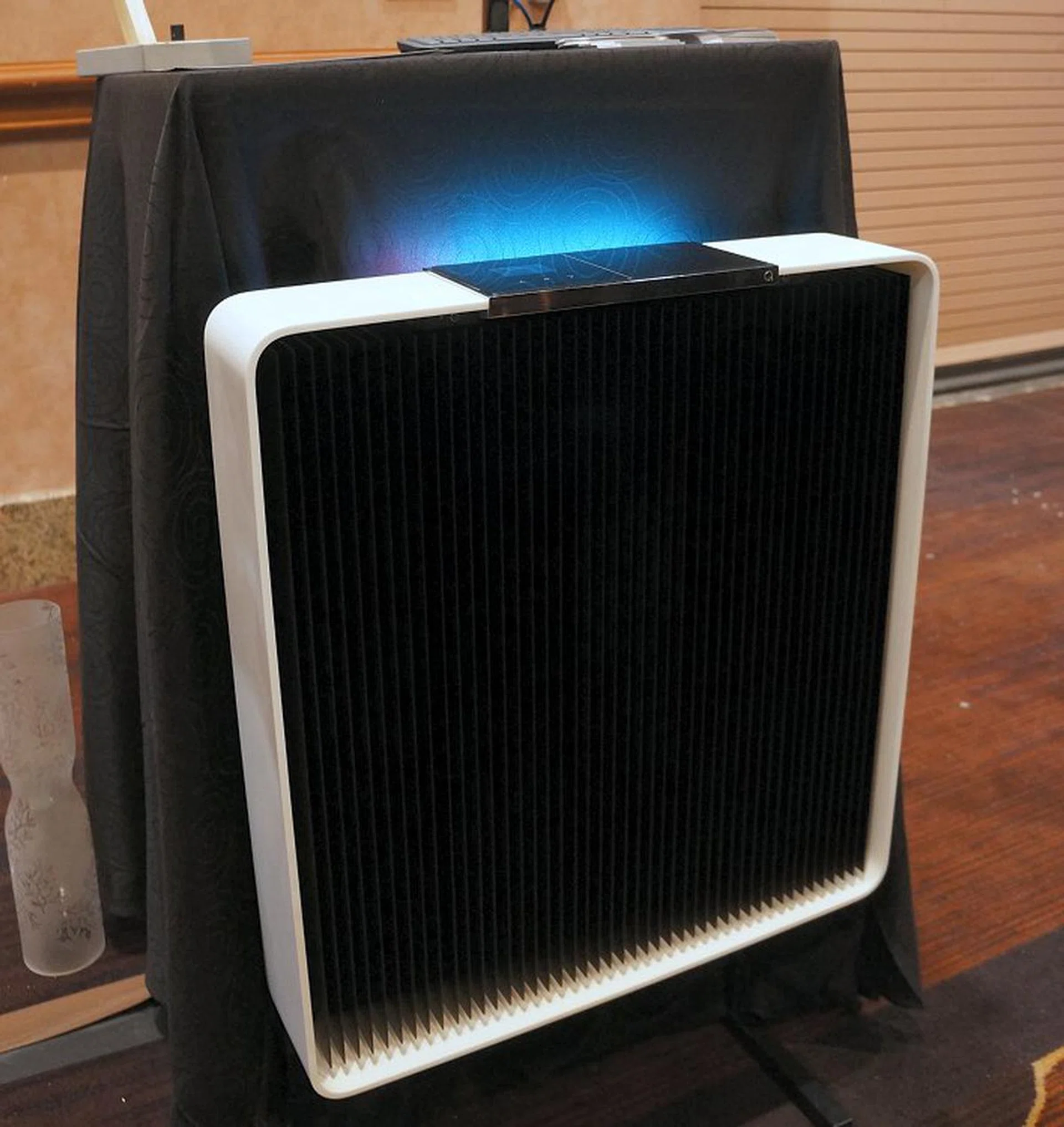 The Qarnot Q.rad is a heater unlike any you would have heard of – it creates heat from three computing units that are behind the massive radiators. But there’s more – these computers are connected to a cloud computing grid and its compute power is then harnessed for distributed computational workloads. It all happens in the background and all you need to do is set the desired temperature on Q.rad or though the smartphone app.