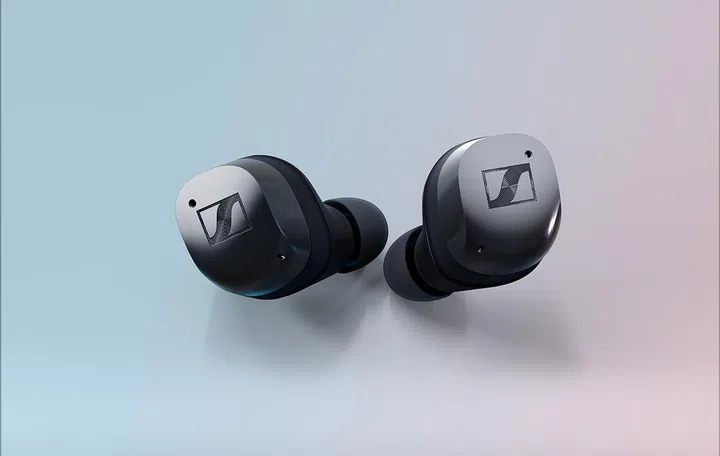 Sennheiser Momentum True Wireless 3 in Graphite.