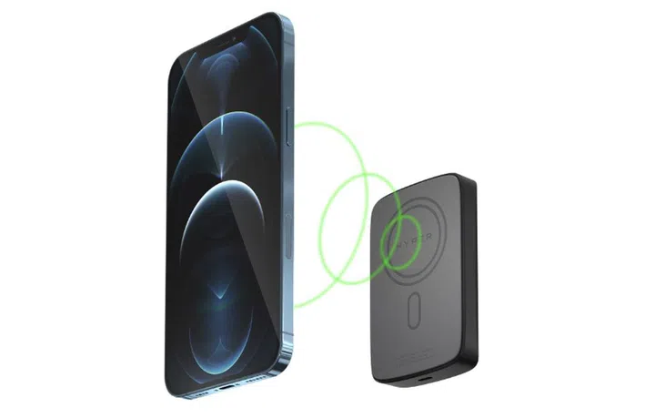 HyperJuice Magnetic Wireless Battery Pack (Image source: Hyper)