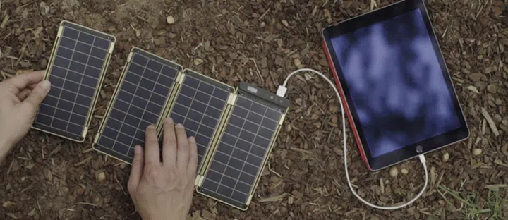 Magnet Solar USB Charger