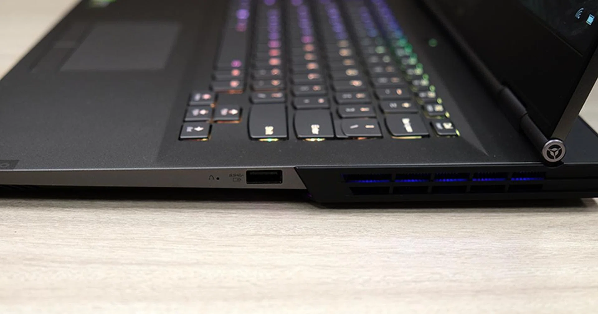 Lenovo Legion Y740
