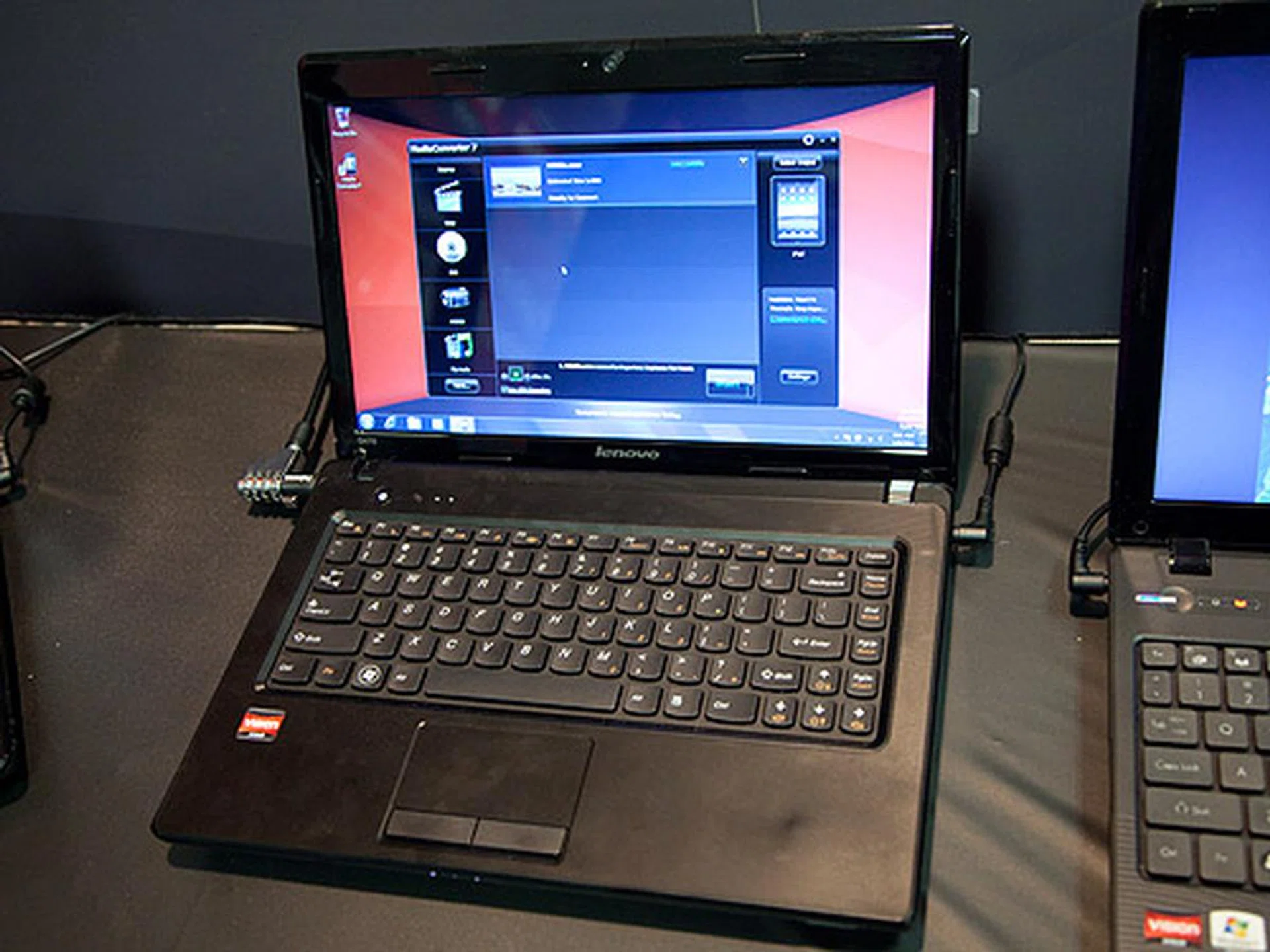Lenovo IdeaPad G475 with the E-350 APU.