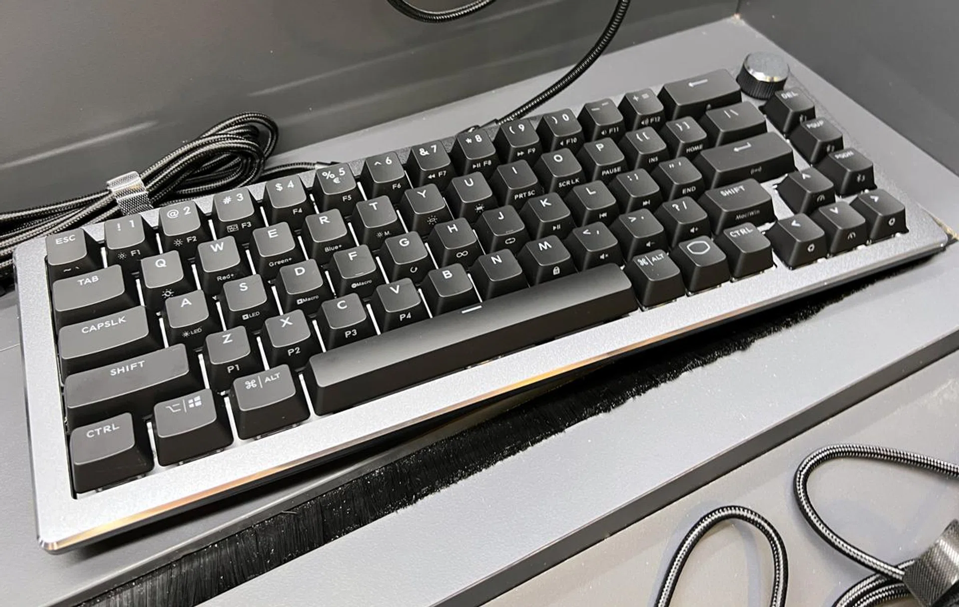 Cooler Master CK721.