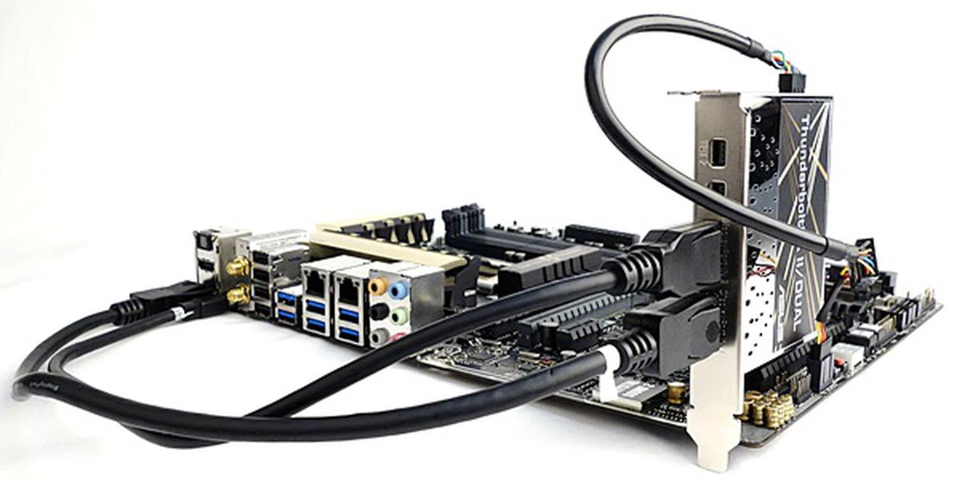 The ASUS ThunderboltEX II/Dual card will allow you to enjoy the full 20Gbps bandwidth of Thunderbolt 2 technology. As an example to showcase how Thunderbolt is enabled, the card was installed in a spare PCIe x16 slot of an ASUS Z97-Deluxe (NFC & WLC) motherboard.