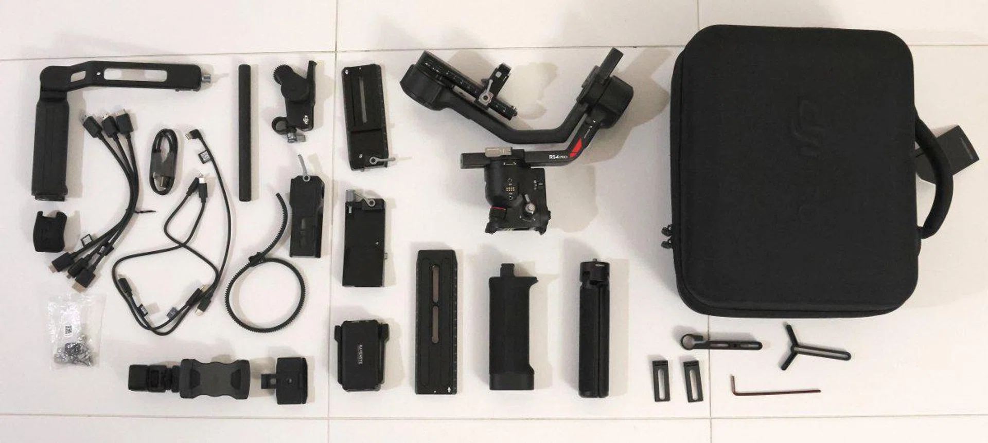 The amount of accessories out of the box from the RS4 Pro will overwhelm any common denizen.