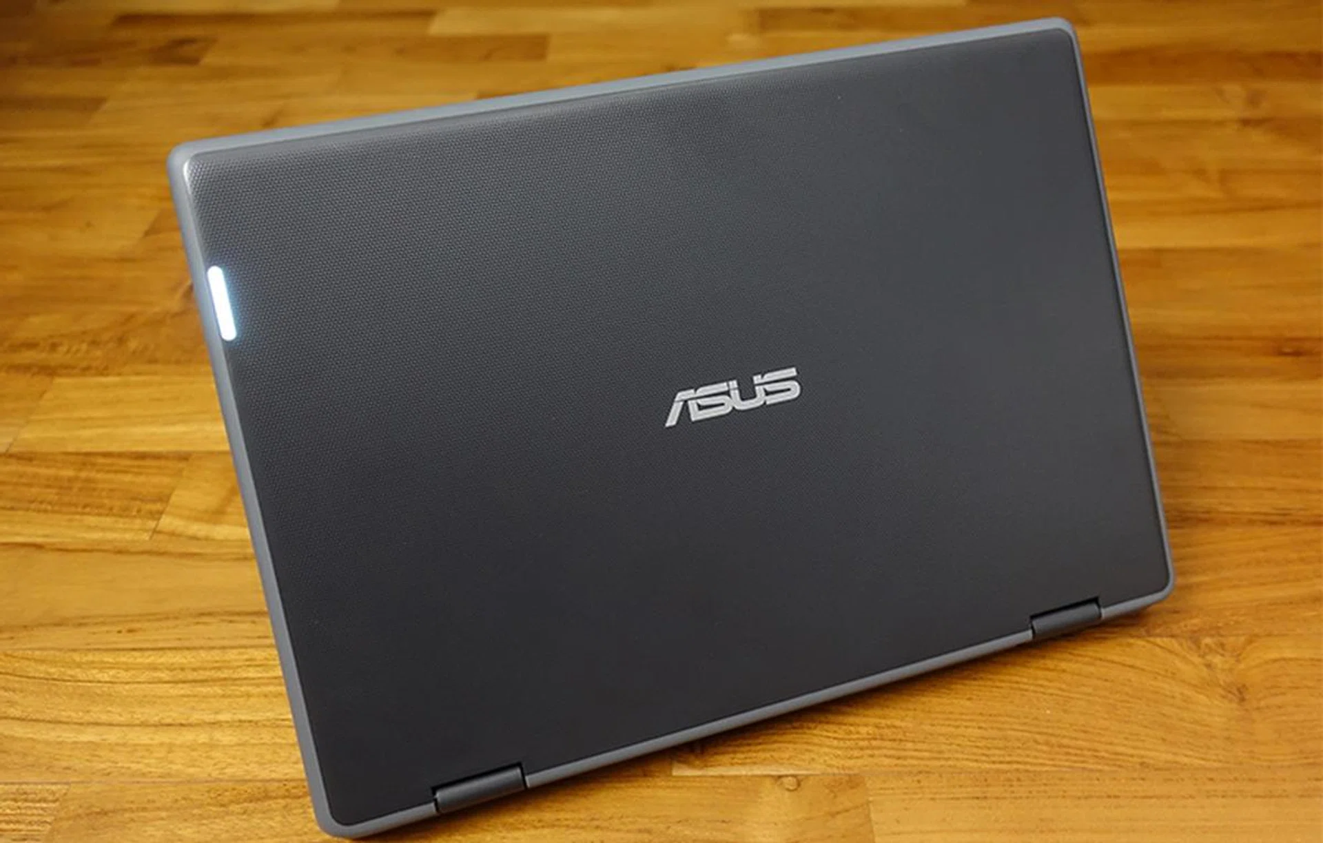 The ASUS BR1100F is all about sensibilities and practicalities. Not power.