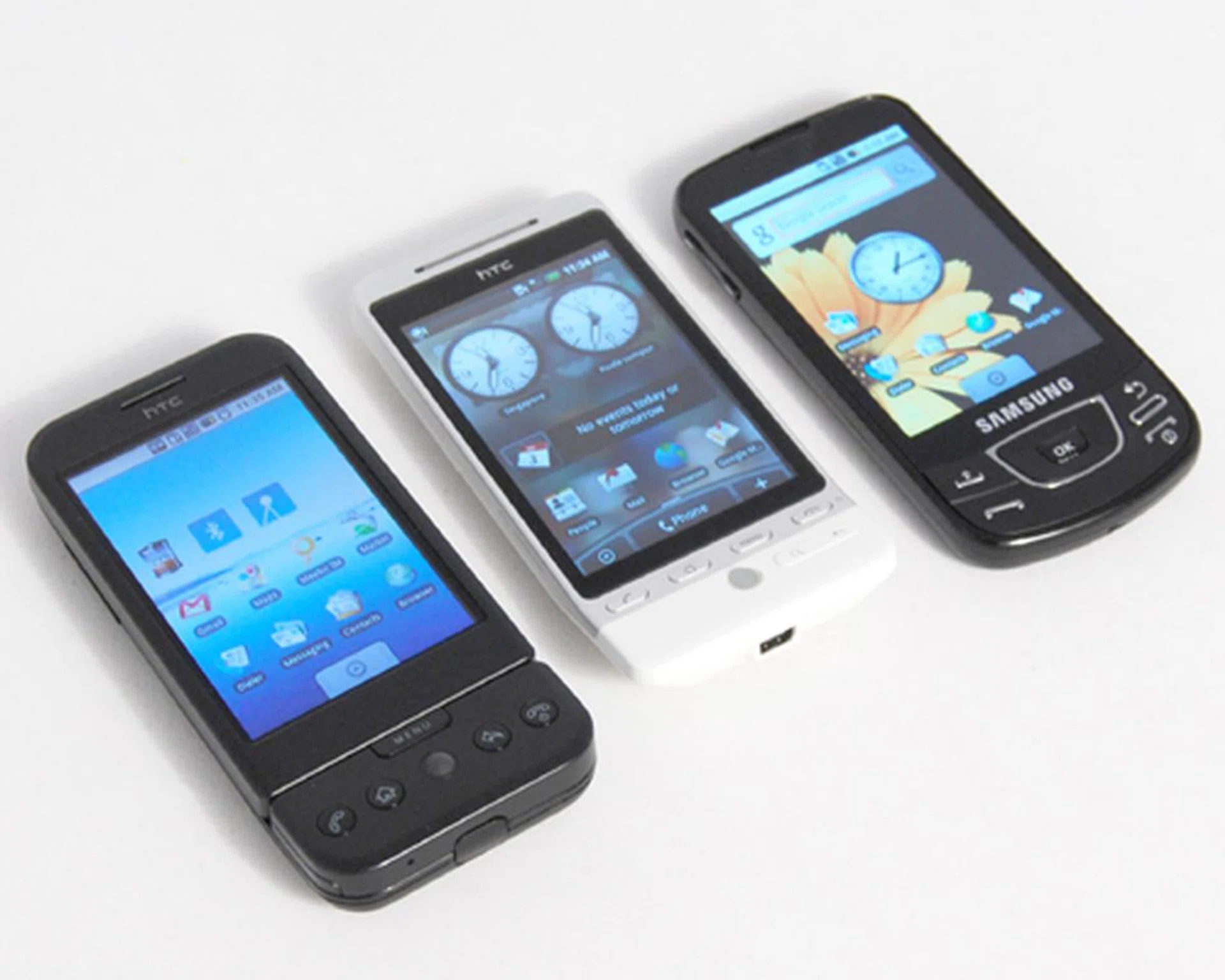 For now, HTC is dominant in the Android market. Samsung has introduced its first Android device, the Samsung Galaxy (pictured right), but there's no confirmation on its visibility here in Singapore. Meanwhile, we'll be keeping our fingers crossed for more Android devices from the likes of LG, Sony Ericsson (such as the Xperia X3) and Motorola in the near future.