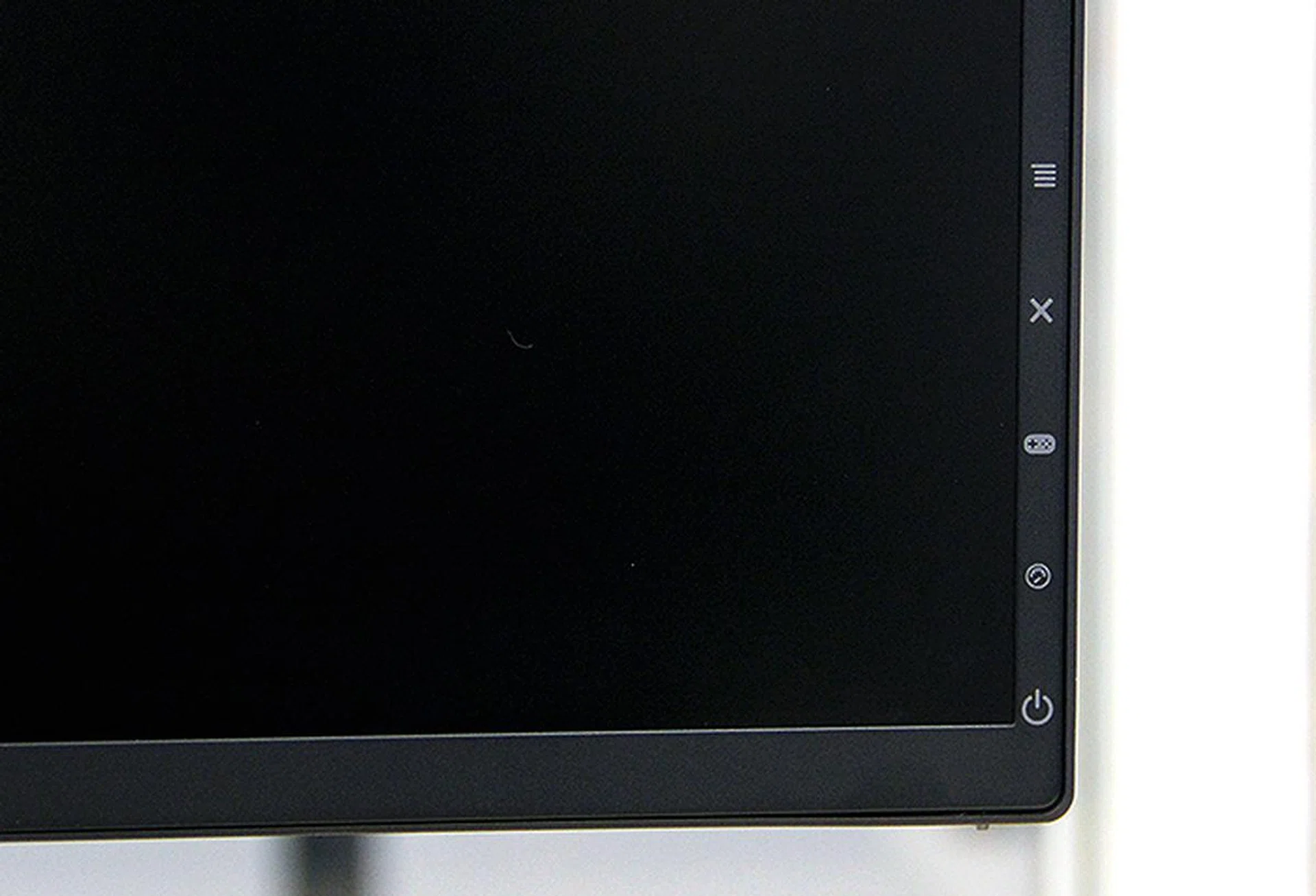 The bezel is remarkably thin.