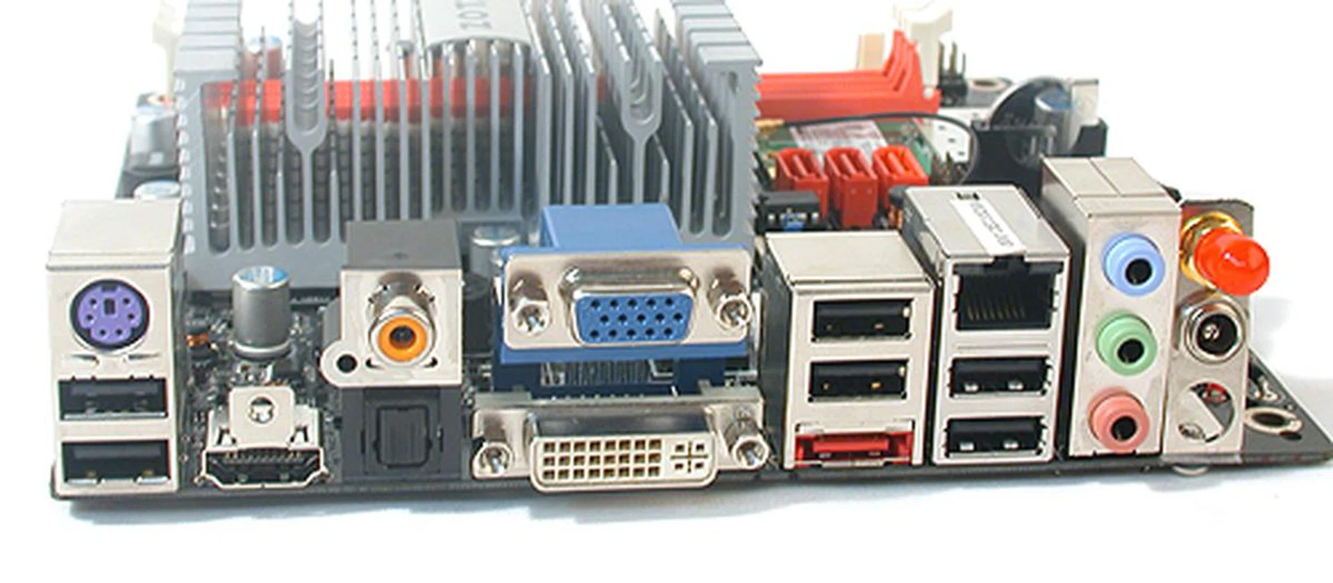 The Zotac comes with a rear I/O panel to be proud of. Optical, coaxial S/PDIF, three different video outputs, eSATA, Gigabit LAN and even a wireless antenna (the red covered bit). The only compromise is probably in the audio jacks, which is not a big deal given the digital audio options. A DC-in completes the setup.