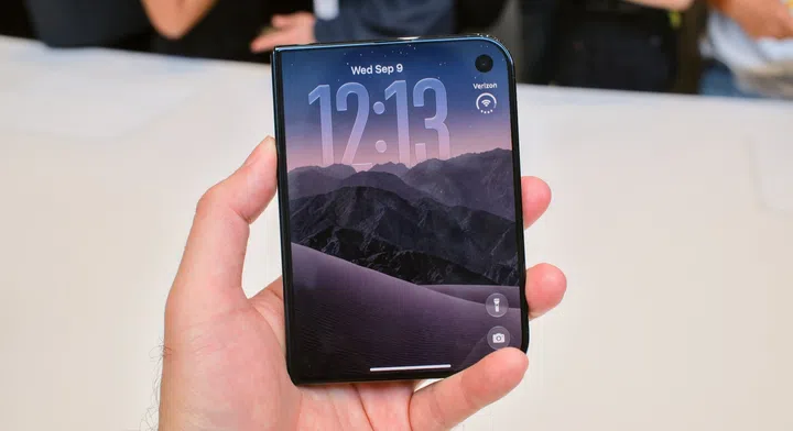 Apple iPhone Duo