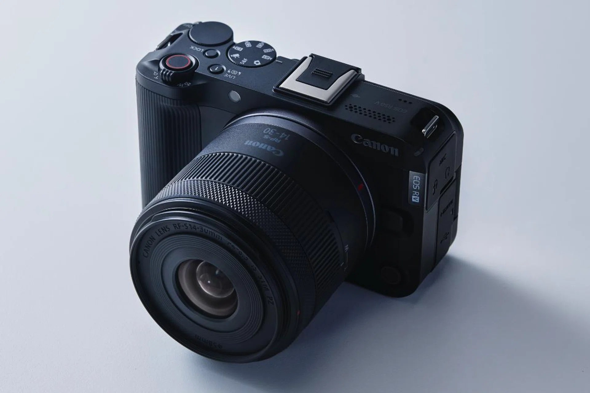 The new Canon EOS R50 V. Photo: Canon
