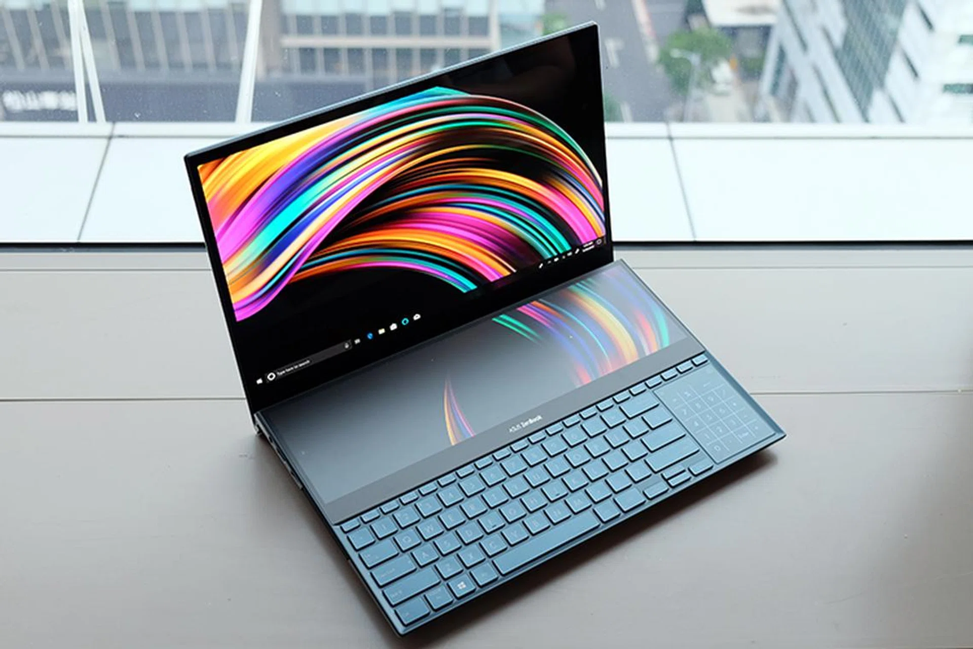 ASUS ZenBook Pro Duo