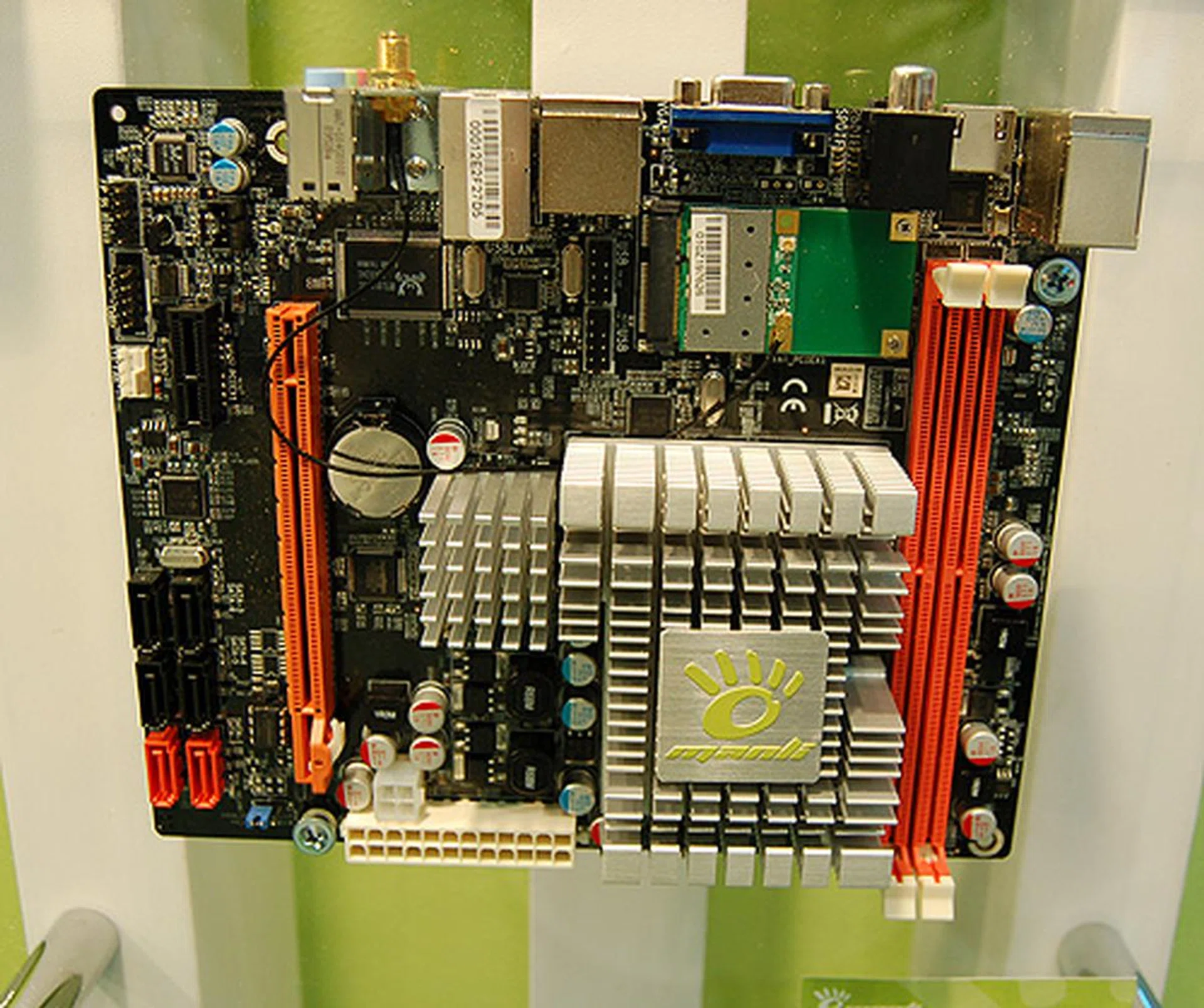 The Manli NM10 DTX WiFi is powered by Intel's new D510 Atom processor and accommodates up to 4GB DDR2-800 memory -  an ideal foundation for lightly-powered PC.