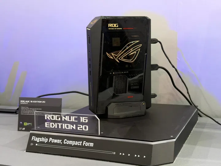 ASUS ROG NUC 16 Edition 20