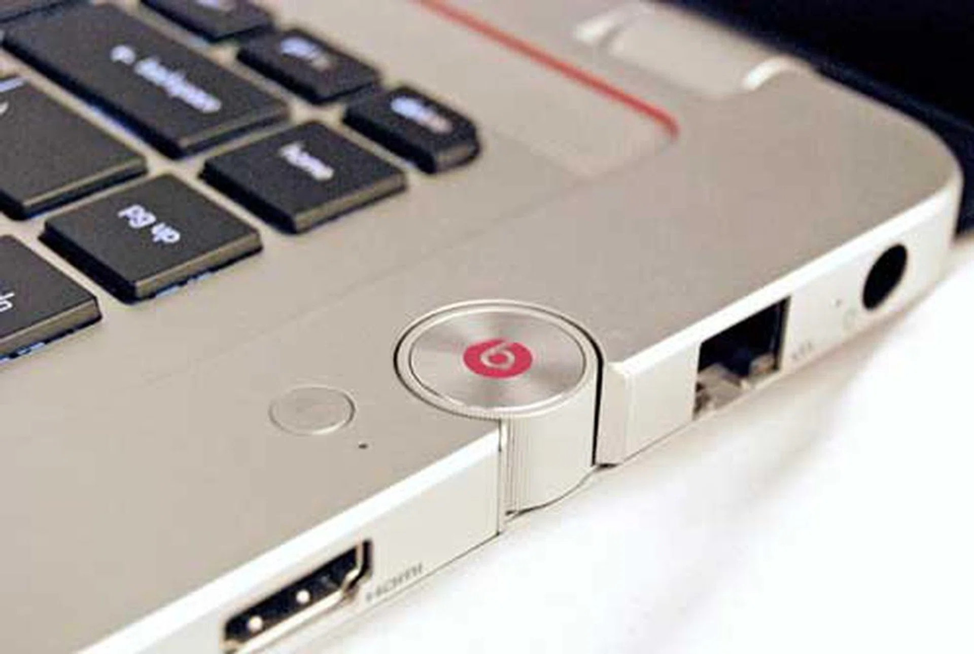 The jog dial is by far the most striking feature in the whole notebook, and it's also surprisingly useful.