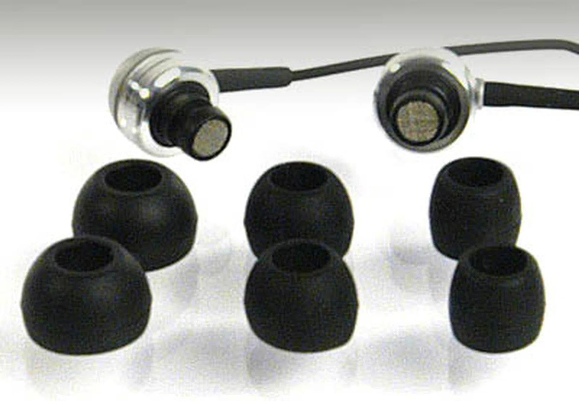 To ensure a perfect fit, Sennheiser included three adapters in various sizes.