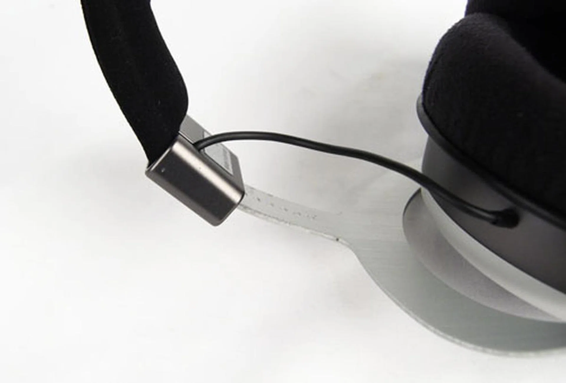 While the headband is solid, it does emit some disconcerting sounds when extended.