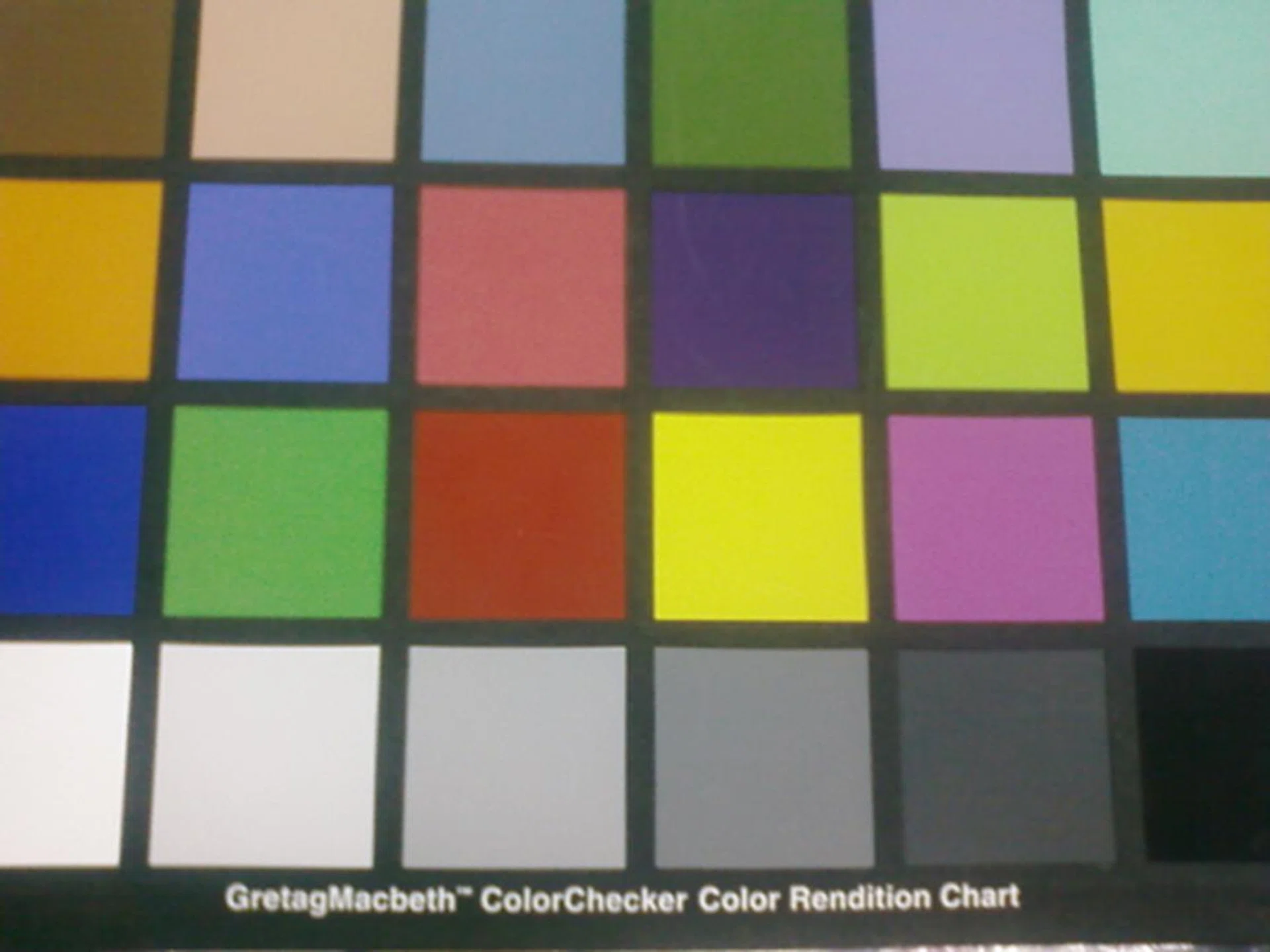 Colors were neither prominent nor contrasting on the i780's camera. In short, the camera is probably useful for general imaging purposes and won't be in the same league as dedicated camera phones.