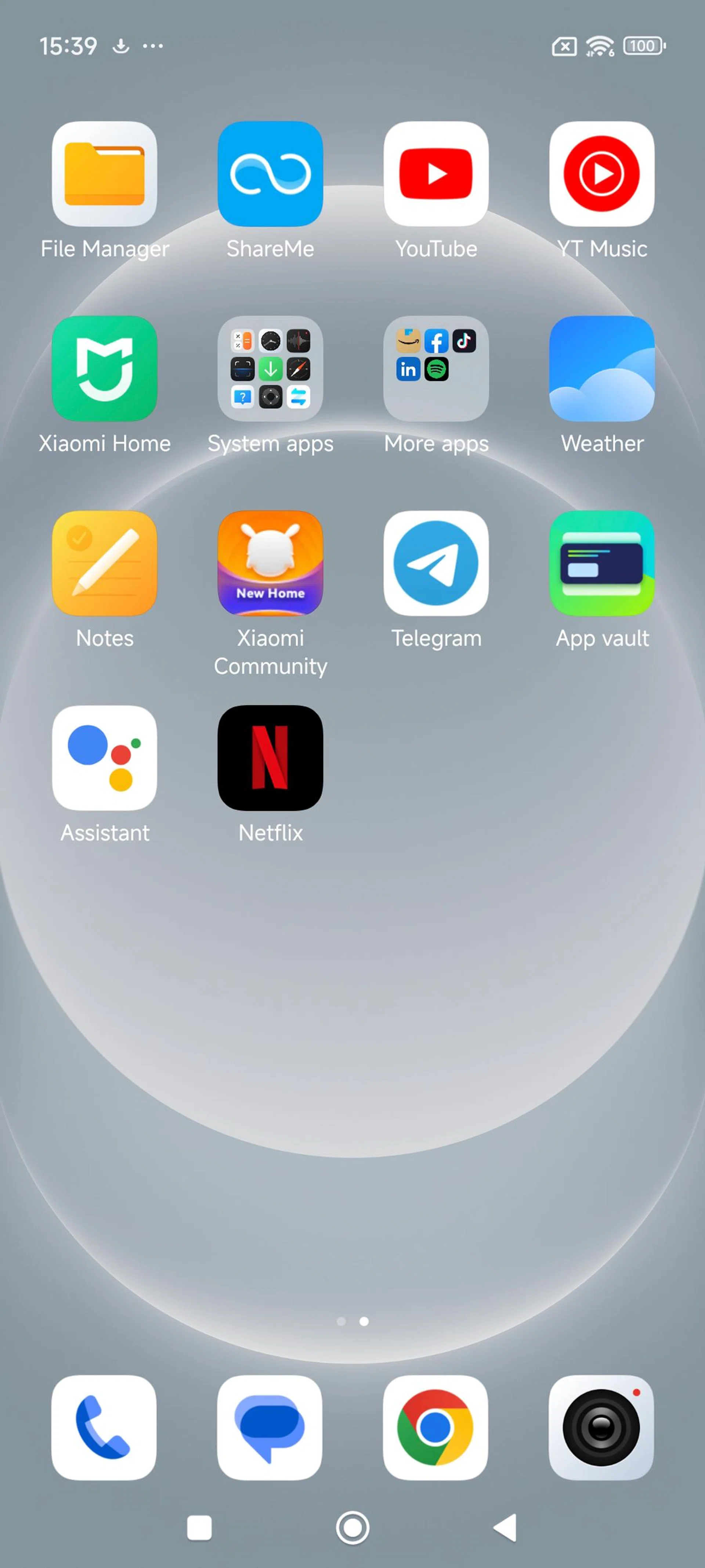 It's relatively light on bloatware, and the ones that came preinstalled didn't feel like a huge issue since they are commonly used apps.