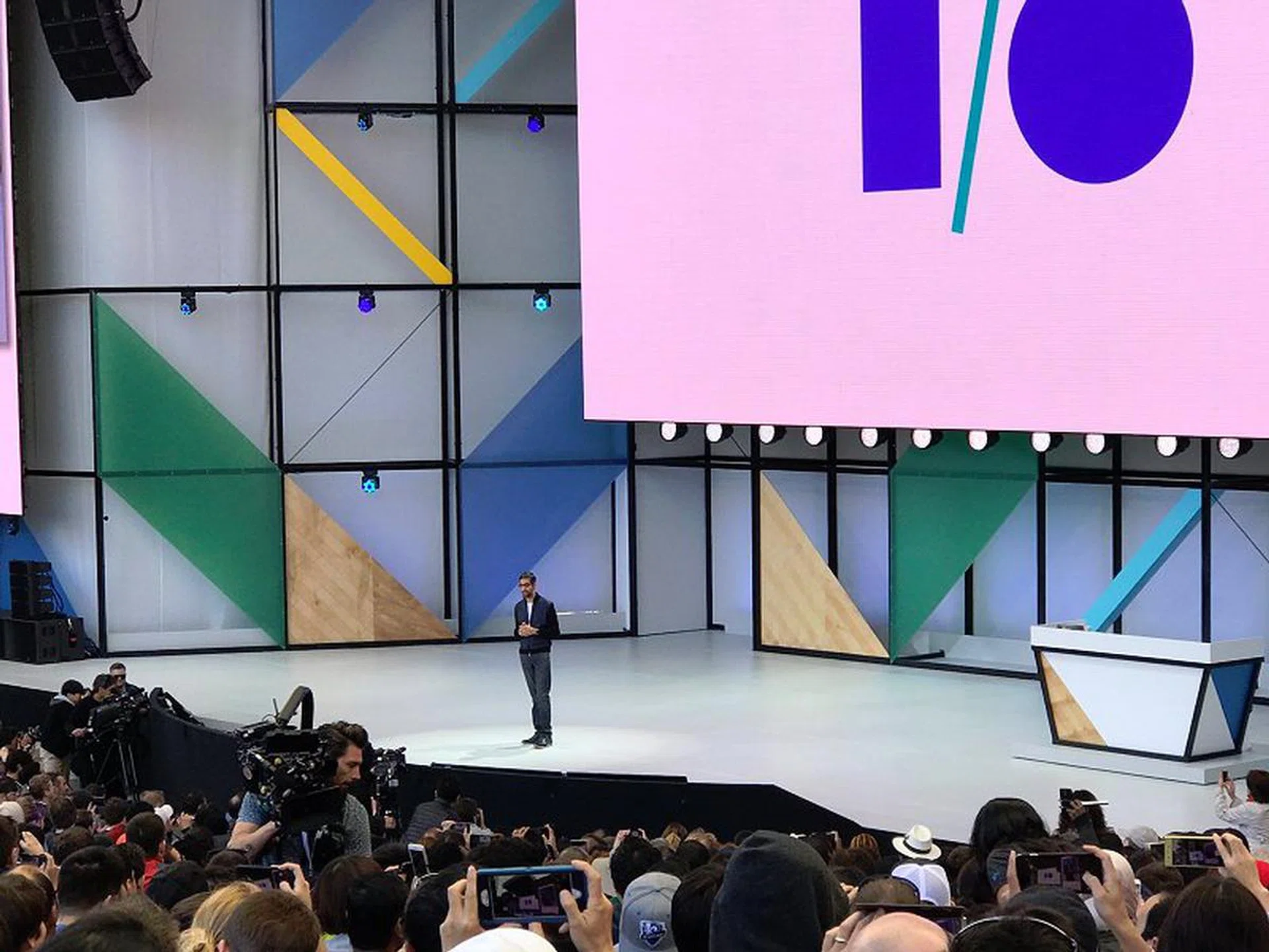 Google's CEO, Sundar Pichai, giving the opening speech to Google I/O 2017.