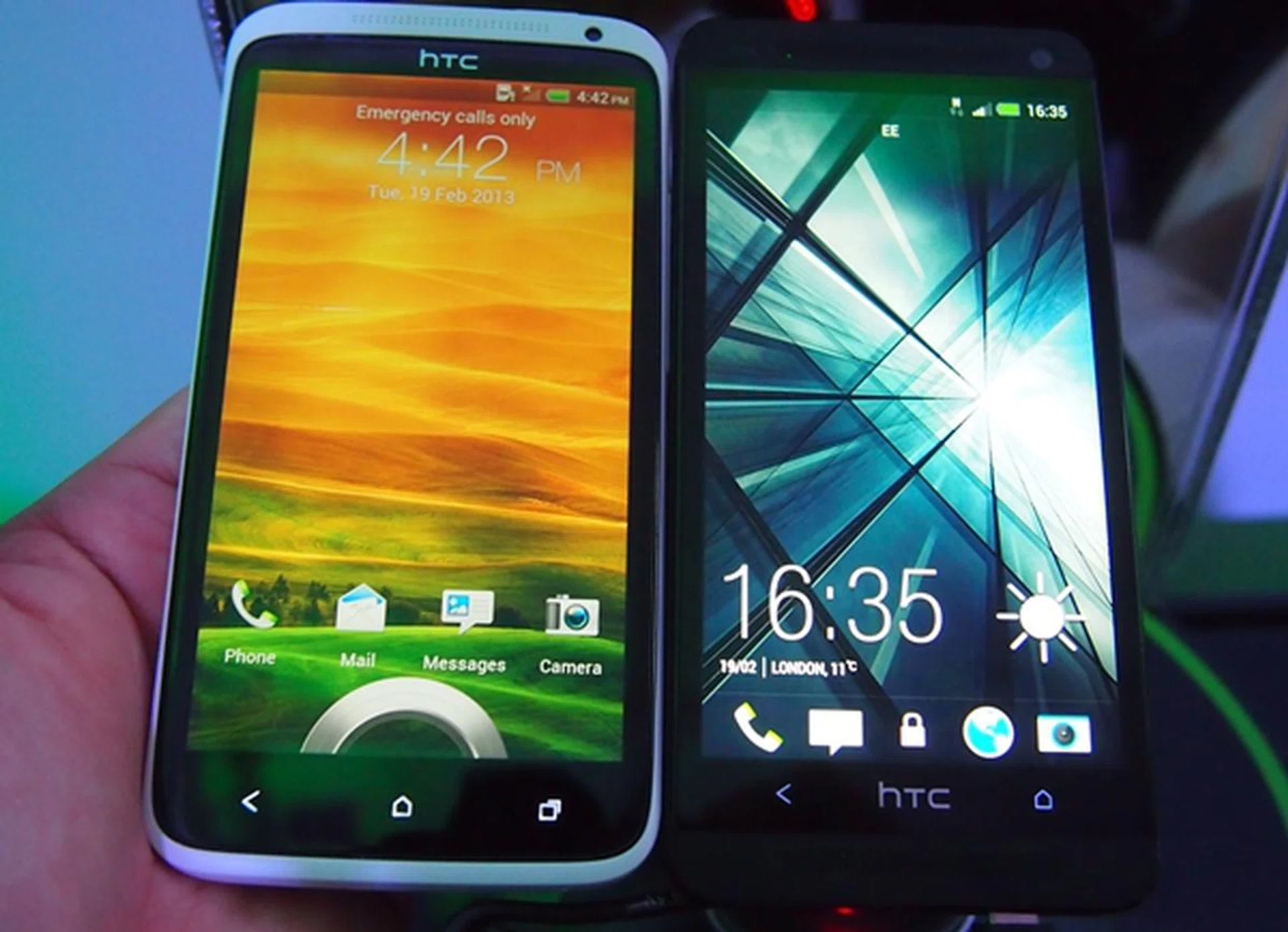 The HTC One X (left) vs. the HTC One (right).