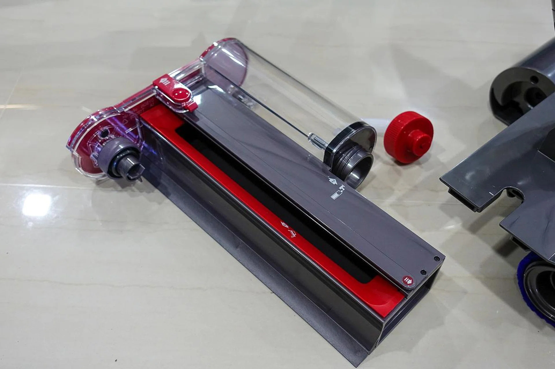 Dyson V12s Detect Slim Submarine