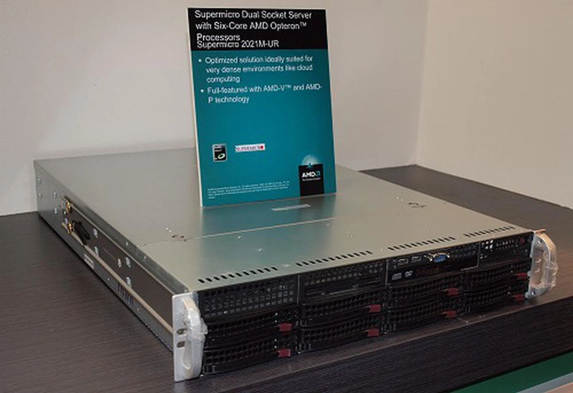  This is a Supermicro 2021M-UR dual-socket six-core ready Opteron server.  