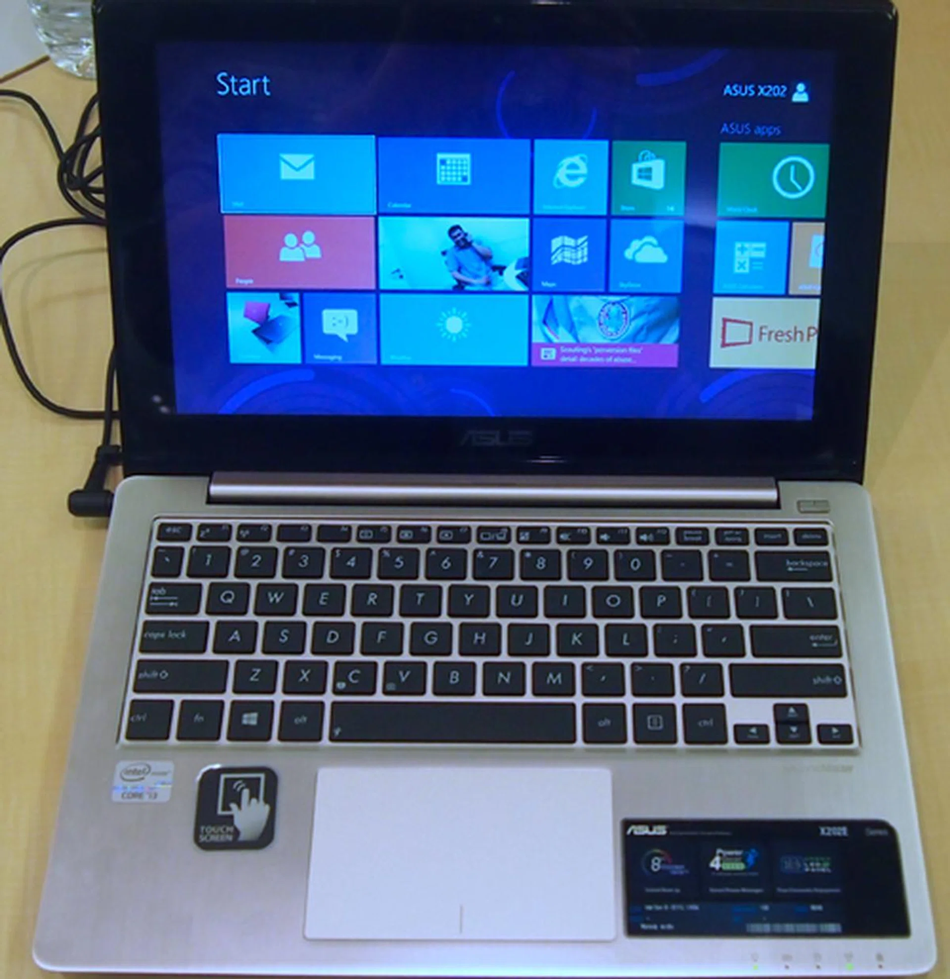 The ASUS Vivobook X202 will be going for under S$1000. It has got specs that rival an Ultrabook, save for its regular mechanical 500GB HDD.