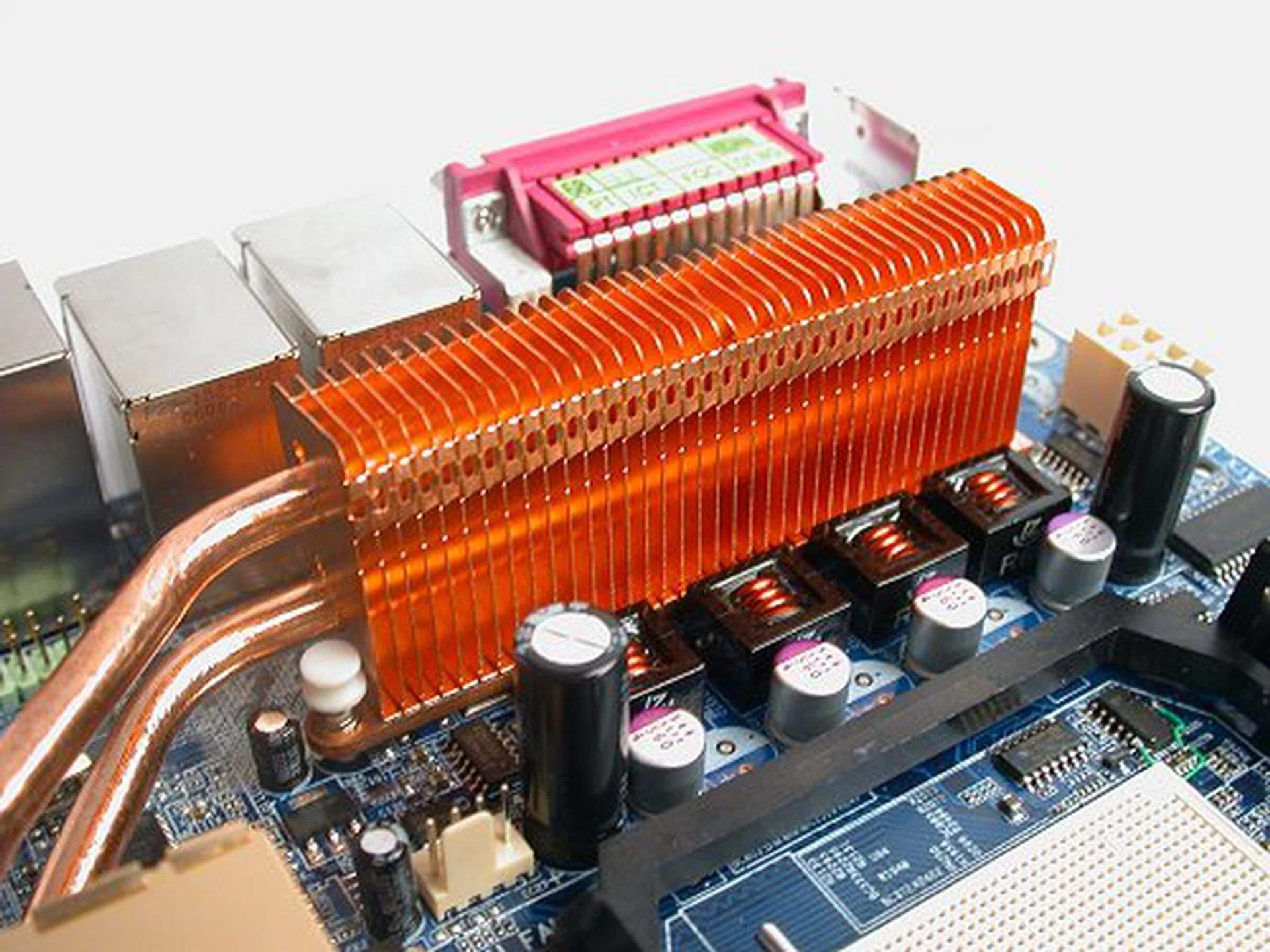 Preview - Gigabyte's AM2 Boards (NVIDIA nForce 590 SLI & 570 SLI ...