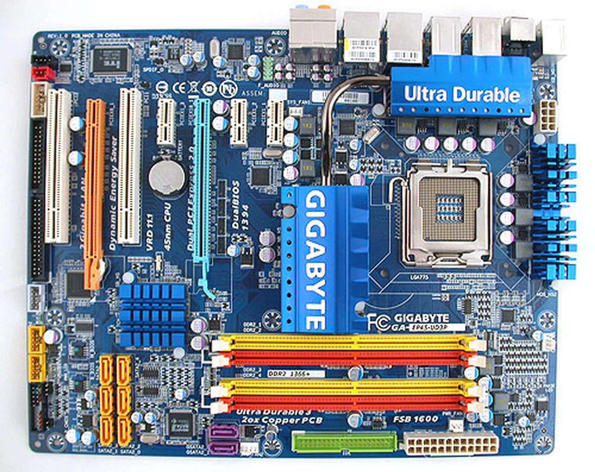 The bright and colorful Gigabyte GA-EP45-UD3P, now with more copper in the PCB than before. 
