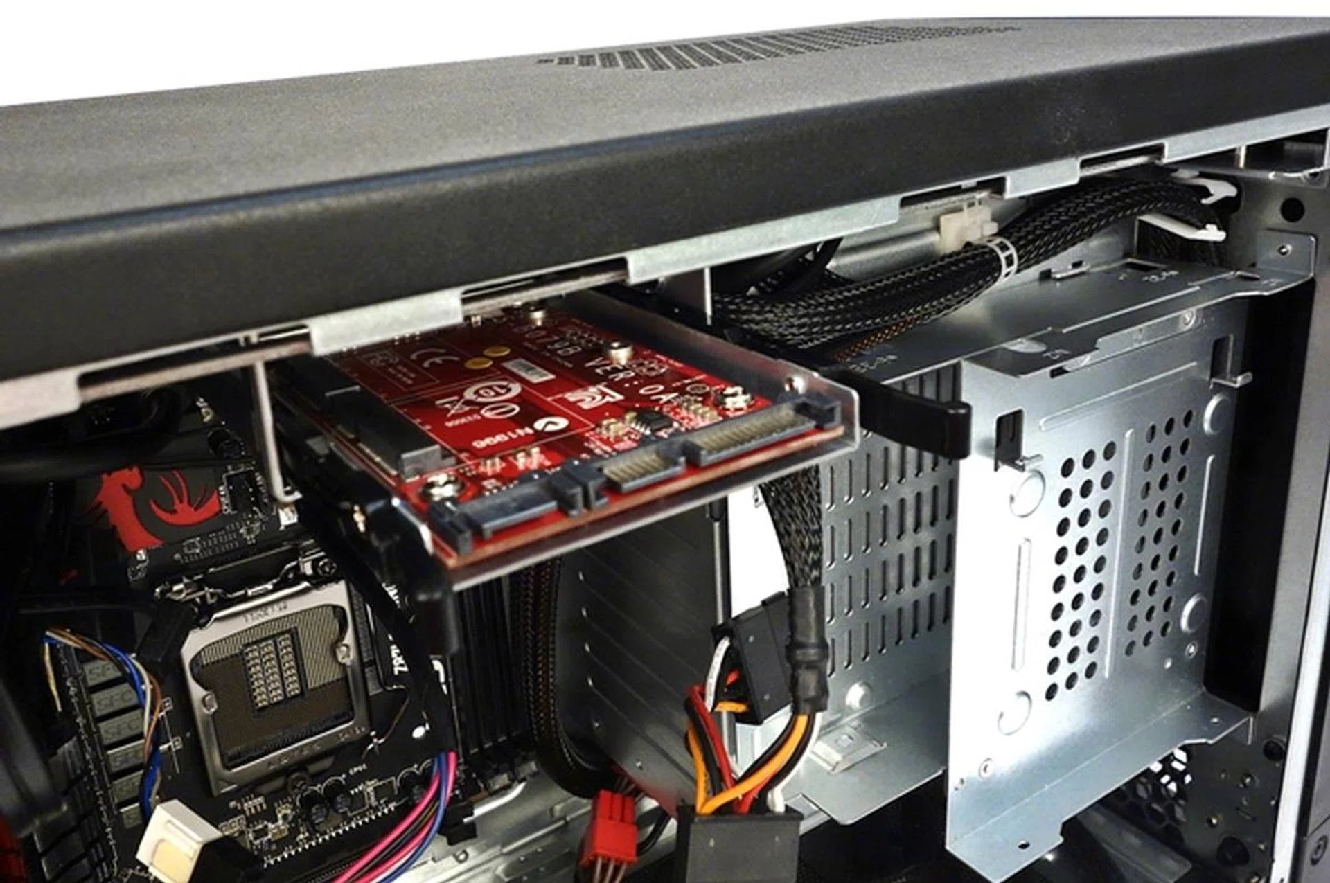 The 2.5-inch drive enclosure of the chassis.