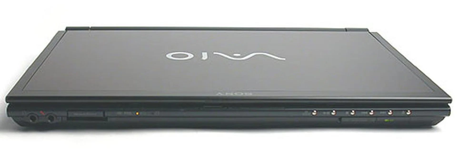 The TZ18GN is the slimmest at this angle, with the front sloping down from the fatter, cylindrical battery at the rear. 